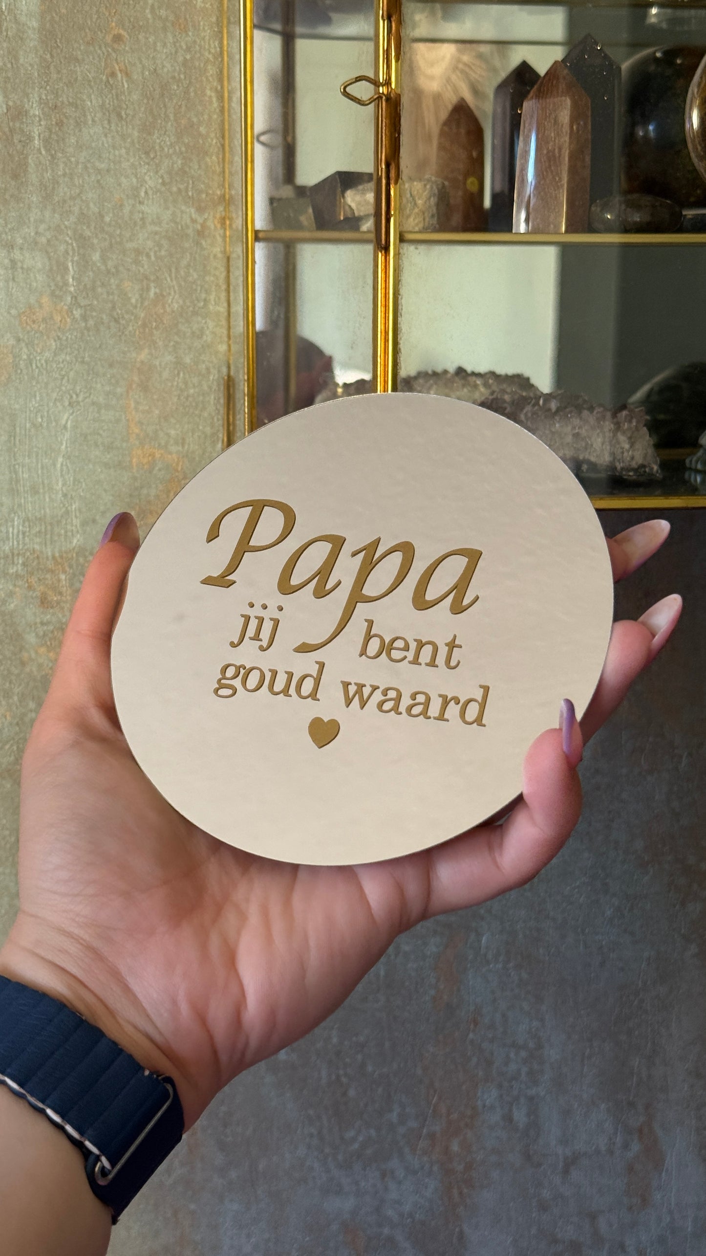 Rond spiegeltje met gouden tekst “Papa jij bent goud waard” – perfect Vaderdagcadeau