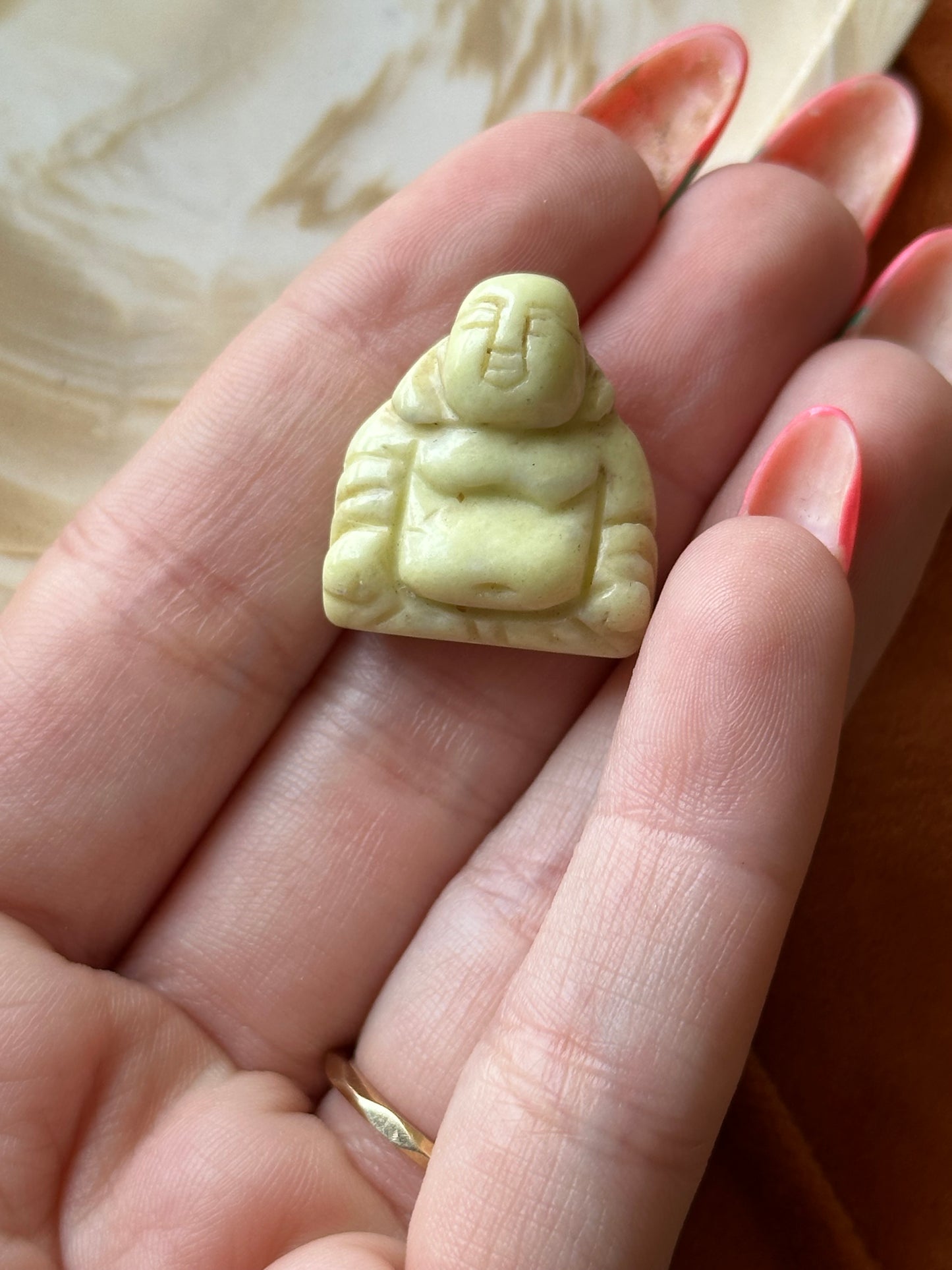 Doorboorde Lemon kwarts Happy Buddha hanger