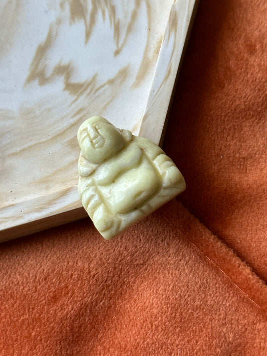 Doorboorde Lemon kwarts Happy Buddha hanger
