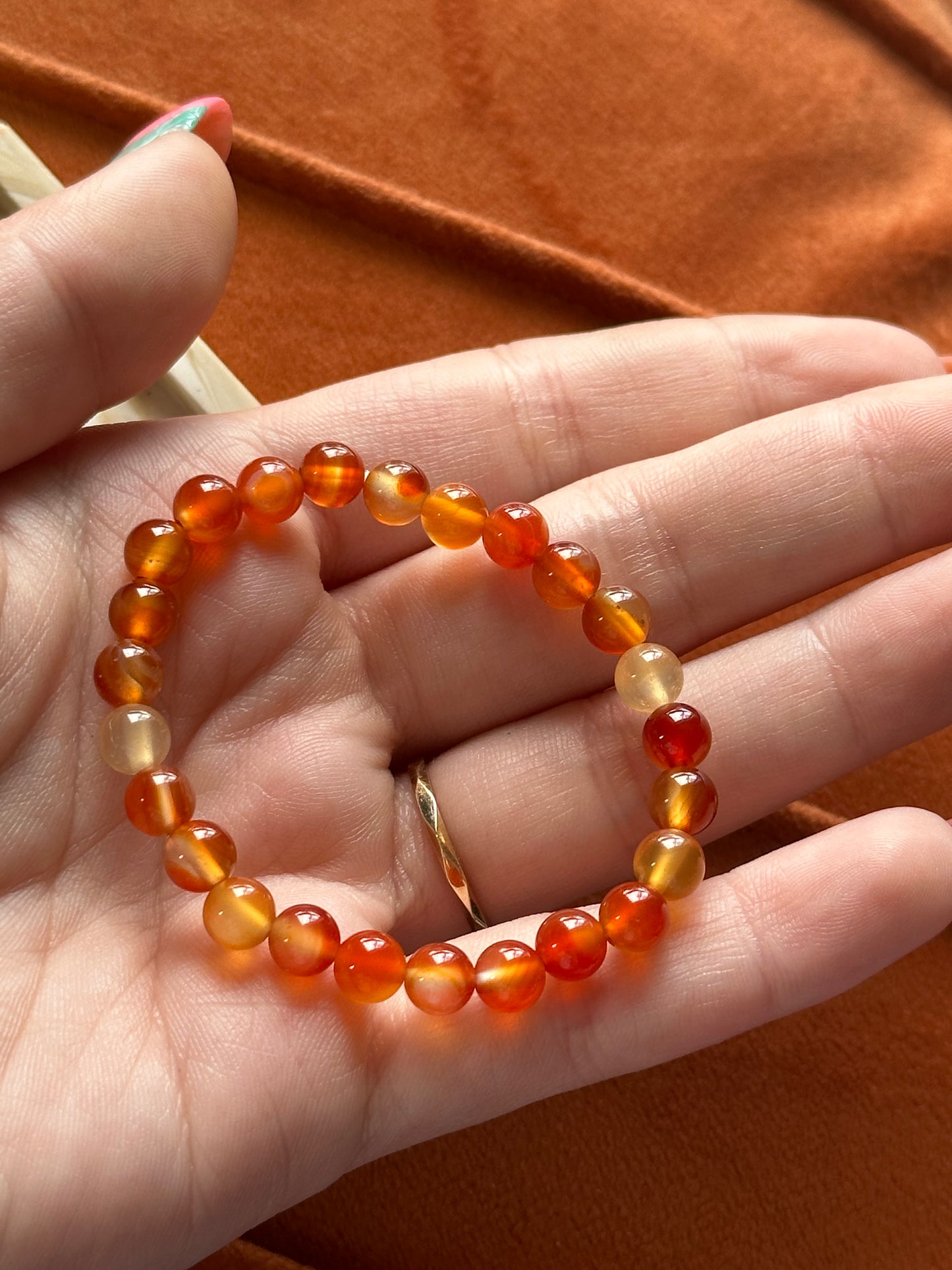 armband kinderarmband kindermaat Carneool oranje kindermaat 6 mm kogel kogelarmband