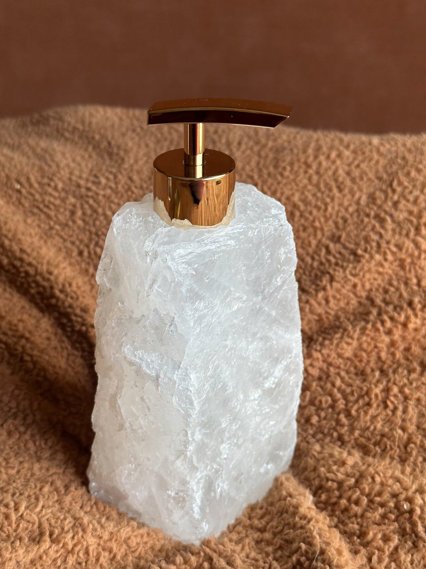 Zeeppompje Bergkristal met gouden details