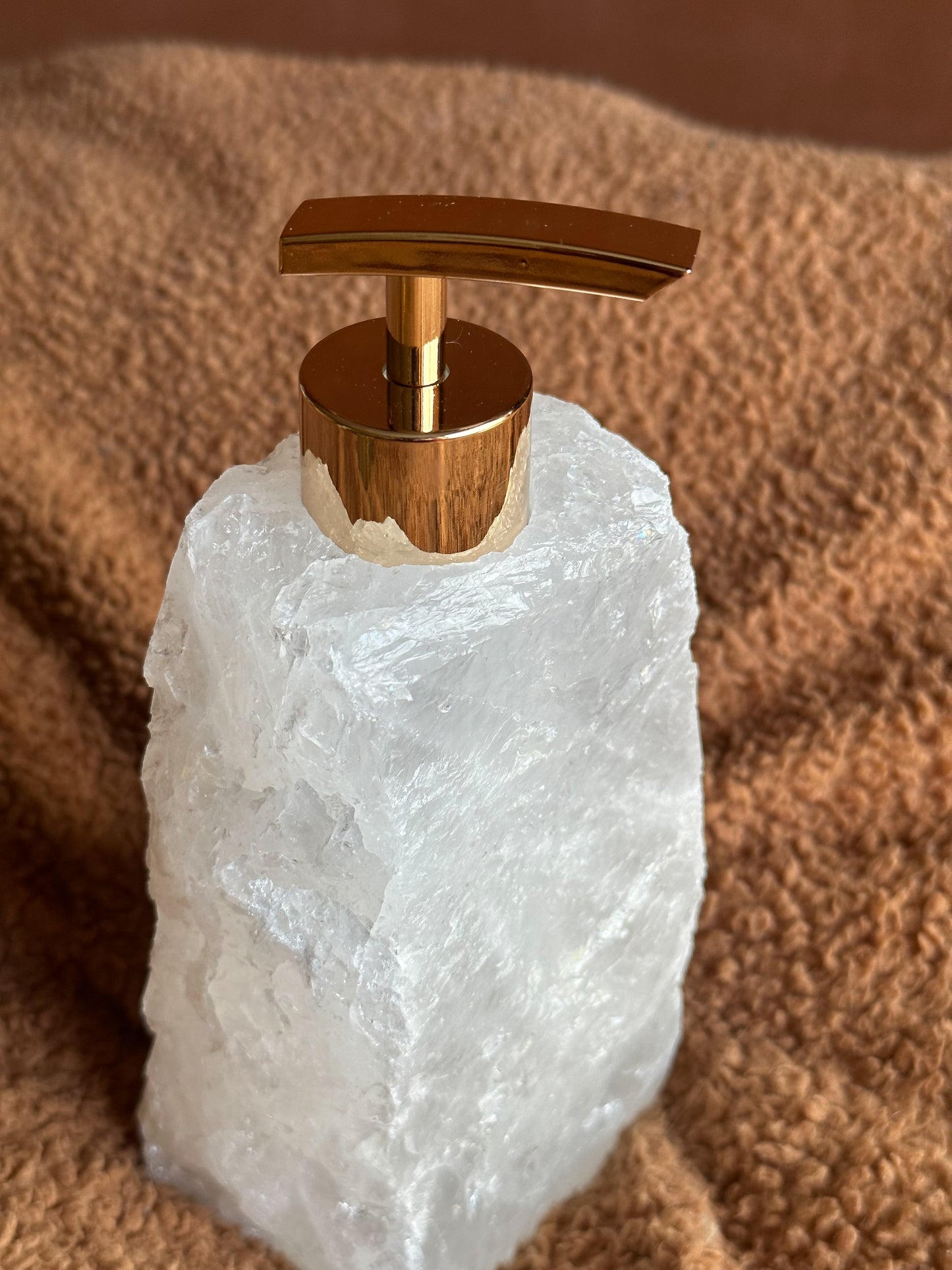 Zeeppompje Bergkristal met gouden details