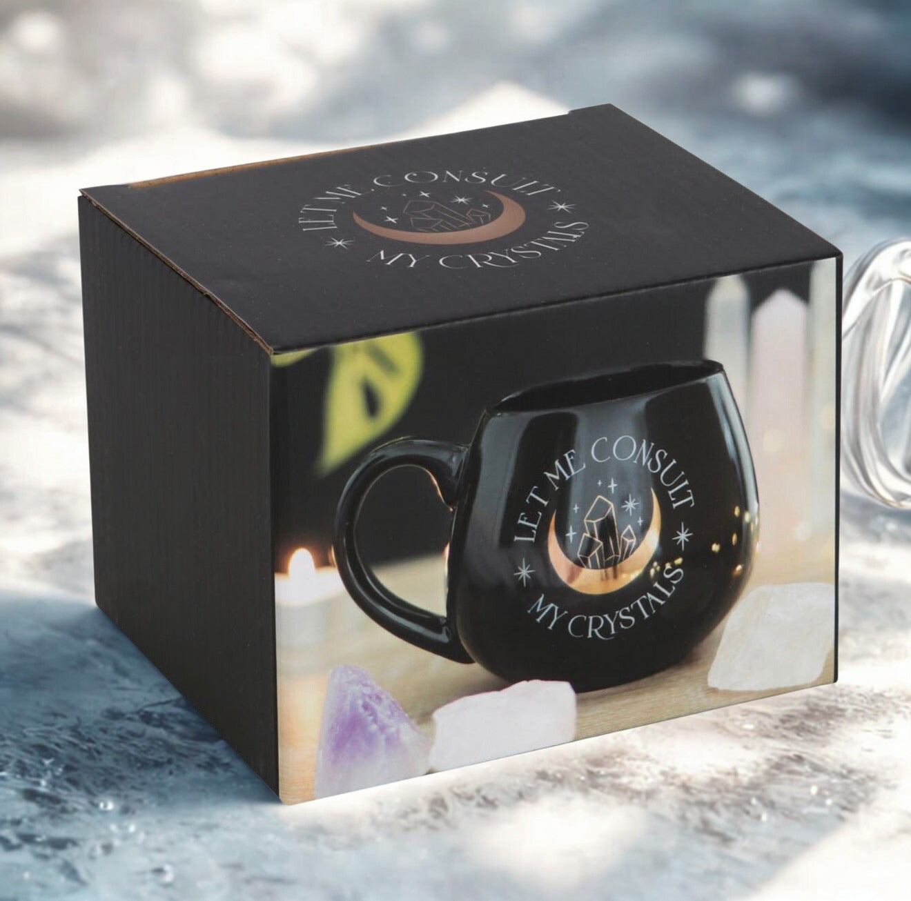 Zwarte crystal mok met goudfolie – origineel cadeau voor crystal lovers