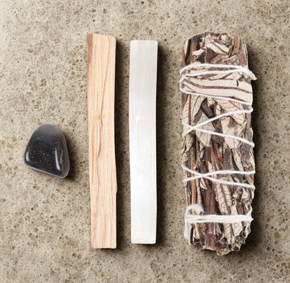 Set voor het reinigen van energie in huis met edelstenen en Palo Santo