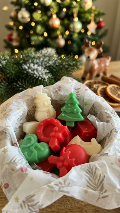 Kerst waxmelts in de geur Xmas Spices met zoete sinaasappel, feestelijke vruchten en warme specerijen, perfect voor een gezellige kerstsfeer in huis
