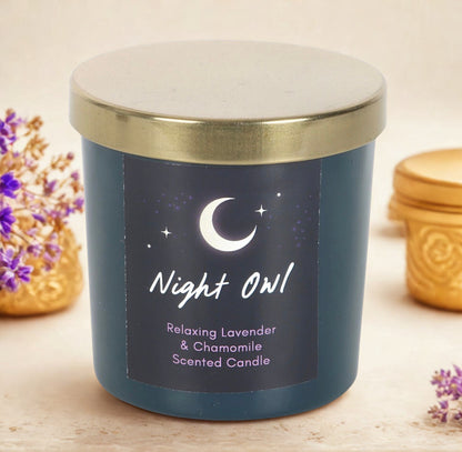 Mystieke uilenkaars met lavendel en kamille in luxe cadeauverpakking